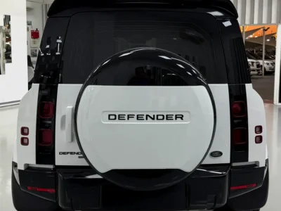 2022 Land Rover Defender 110 HSE (P400) 6 Cylinders Petrol Engine White Beige SUV