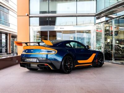 2016 Aston Martin V12 Vantage 5.9-liter V12 Petrol Engine Blue Sports Car GCC Specs