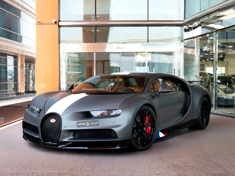 2021 Bugatti Chiron Standard 8.0L Quad-turbocharged W16 Engine Grey Tan Sports Car
