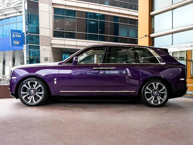 2019 Rolls-Royce Cullinan Silver Badge 6.75-liter twin-turbo V12 Engine Purple White SUV