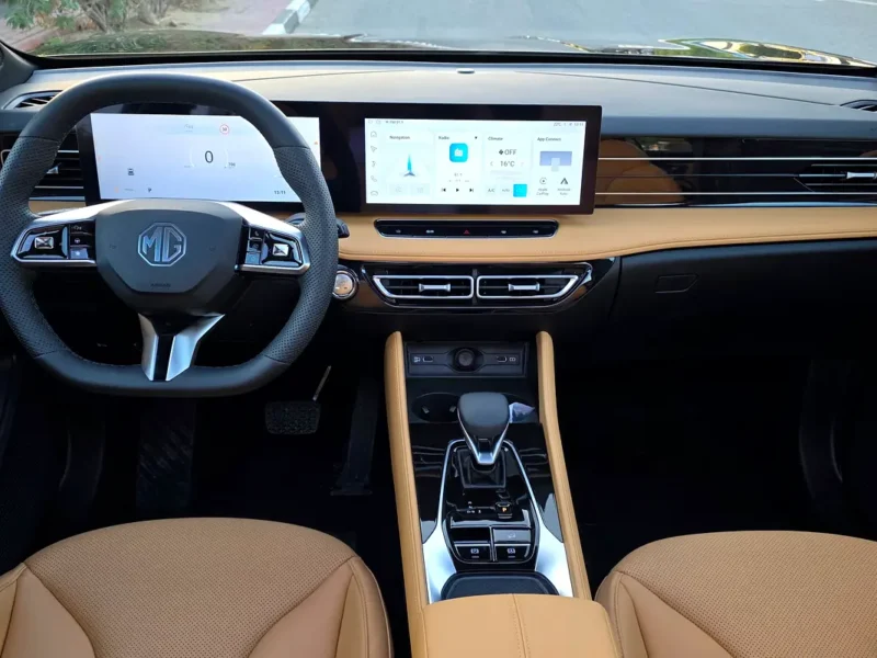 2025 MG HS 1.5 Litres 4 Cylinder Petrol Engine Black Orange Crossover Full option