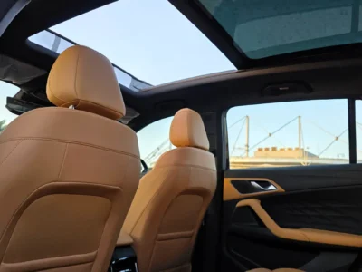 2025 MG HS 1.5 Litres 4 Cylinder Petrol Engine Black Orange Crossover Full option