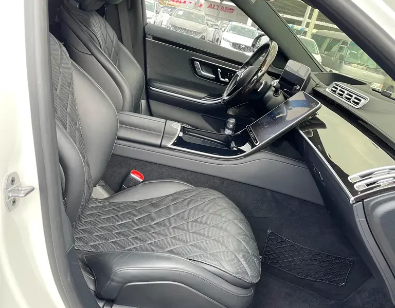 2022 Mercedes-Benz S-Class S 580 4Matic 8 Cylinders Engine White Black Sedan FULL OPTION
