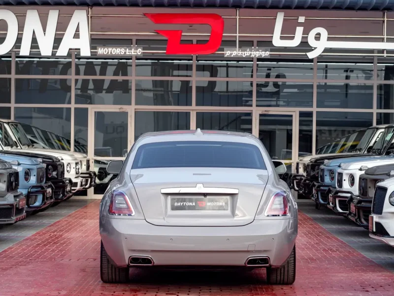 2021 Rolls-Royce Ghost Standard 6.7L V12 Twin Turbo Engine Grey White Sedan GCC