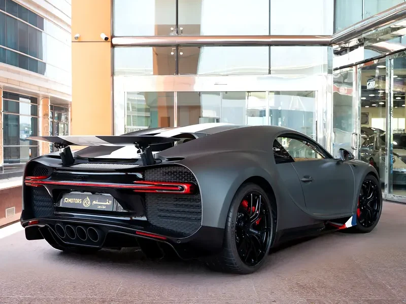 2021 Bugatti Chiron Standard 8.0L Quad-turbocharged W16 Engine Grey Tan Sports Car