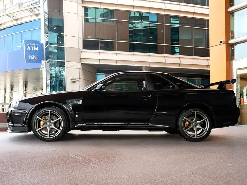 1999 Nissan Skyline GT-R 2.6-liter twin-turbocharged inline-six Engine Black Grey Coupe