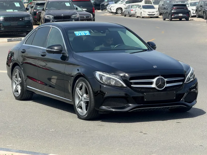 2016 Mercedes-Benz C-Class C250 4 Cylinders Petrol Engine Black Sedan CLEAN CAR
