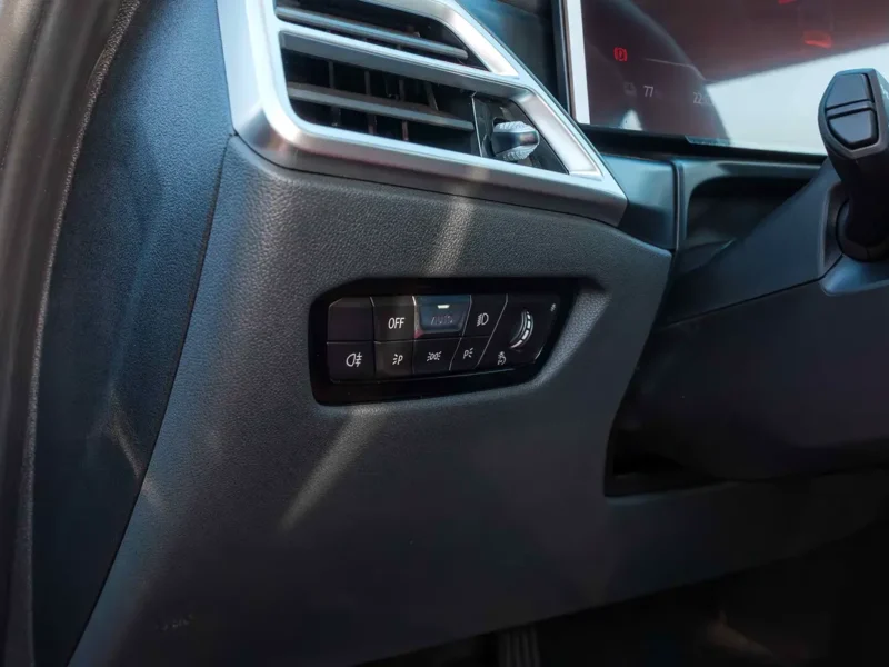 2026 BMW i3 eDrive35 L Electric Vehicle Black Red Sedan Automatic Chinese Specs