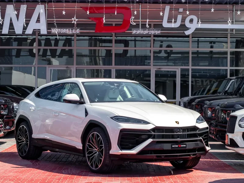 2025 Lamborghini Urus SE V8 4.0 Litres Twin-Turbo Hybrid Engine White SUV