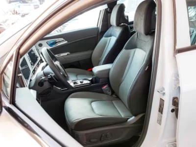 2025 Kia Sportage Other 2.0 Litres 4 Cylinders Petrol Engine White Black SUV GCC Specs