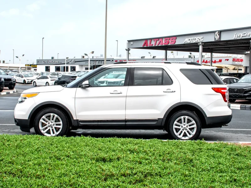 2015 Ford Explorer Limited 3.5 Litres 6 Cylinders Petrol Engine White Black SUV