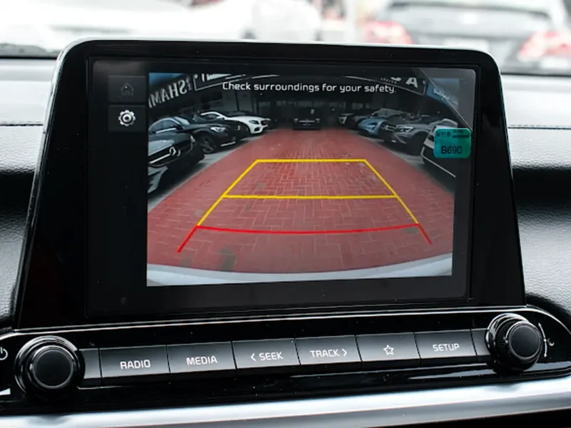 2024 Kia Cerato Base 4 Cylinders Petrol Engine White Beige Sedan GCC Specs