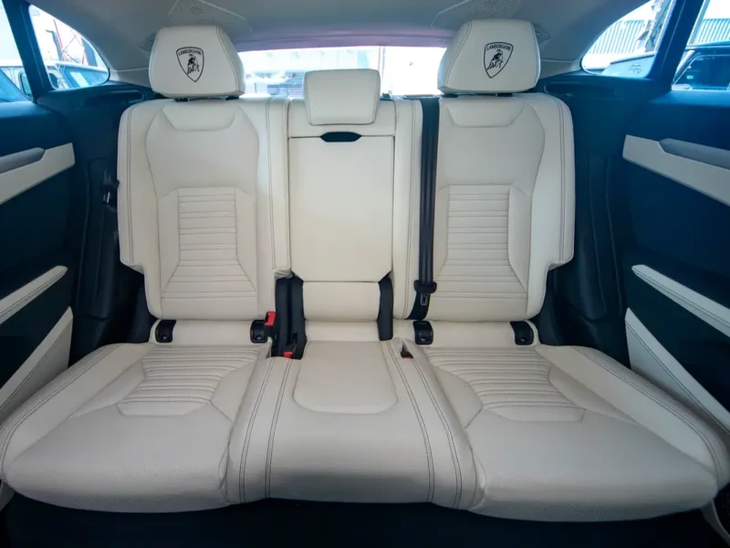 2025 Lamborghini Urus SE V8 4.0 Litres Twin-Turbo Hybrid Engine White SUV