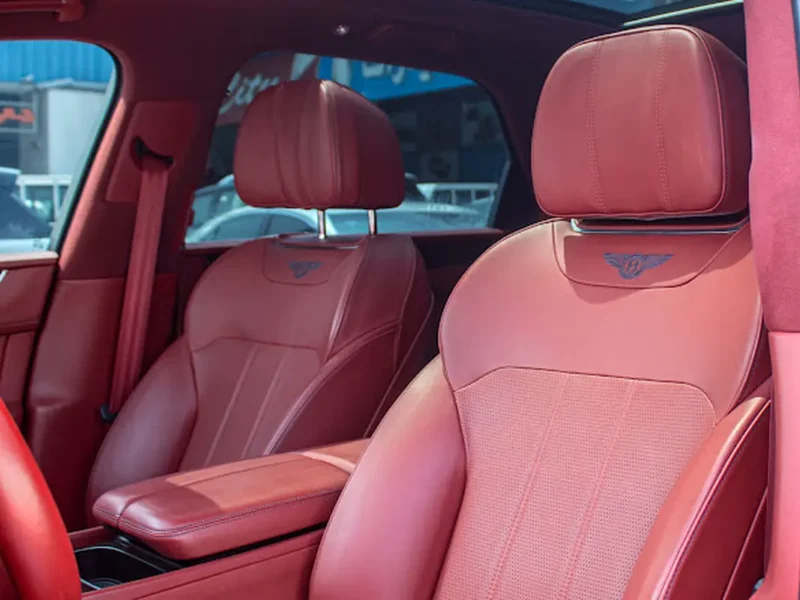 2018 Bentley Bentayga Standard 8 Cylinders Petrol Engine Black Red SUV GCC Specs