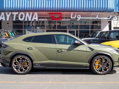 2024 Lamborghini Urus Performante V8 Twin Turbo Petrol Engine 4.0 Litres Green Black SUV