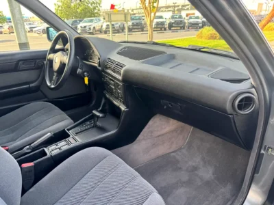 1990 BMW 5-Series 525i 6 Cylinders Petrol Engine Grey Sedan Automatic Clean Title