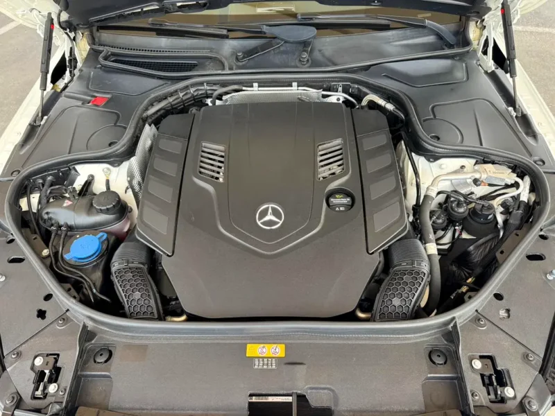 2019 Mercedes-Benz S-Class S 560 4MATIC V8 Petrol Engine White Black Sedan