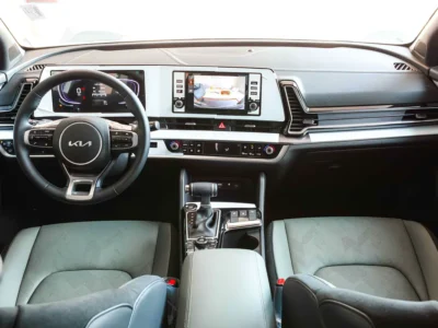 2025 Kia Sportage Other 2.0 Litres 4 Cylinders Petrol Engine White Black SUV GCC Specs