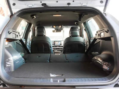 2025 Kia Sportage Other 2.0 Litres 4 Cylinders Petrol Engine White Black SUV GCC Specs