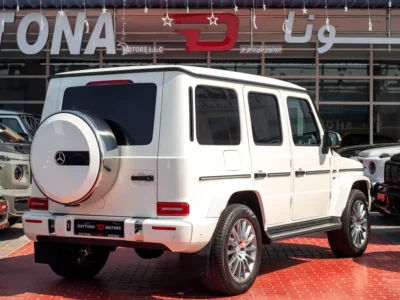 2021 Mercedes-Benz G-Class G 550 V8 Twin Turbo Petrol Engine 4.0 Litres White Black SUV