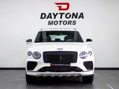 2021 Bentley Bentayga Signature V8 Petrol Engine White SUV Japanese Specs