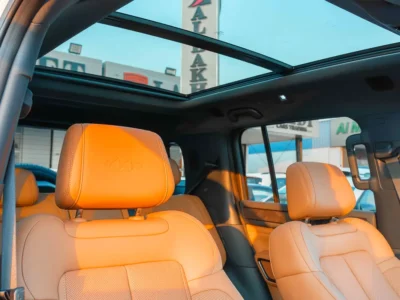 2025 BYD Leopard 5 Ultra 210KM 1.5 Litres 4 Cylinders Hybrid Engine White Tan SUV