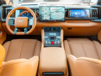 2025 BYD Leopard 5 Ultra 210KM 1.5 Litres 4 Cylinders Hybrid Engine White Tan SUV