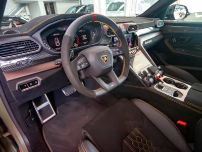 2024 Lamborghini Urus Performante V8 Twin Turbo Petrol Engine 4.0 Litres Green Black SUV