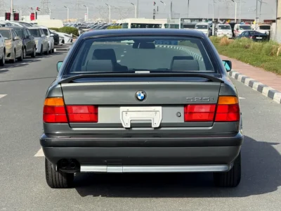 1990 BMW 5-Series 525i 6 Cylinders Petrol Engine Grey Sedan Automatic Clean Title