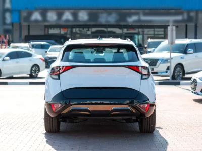 2025 Kia Sportage Other 2.0 Litres 4 Cylinders Petrol Engine White Black SUV GCC Specs