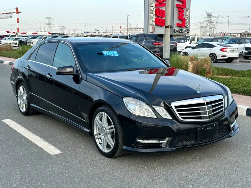 2012 Mercedes-Benz E-Class E 350 3.5 Litres V6 Petrol Engine Black Sedan Clean Car