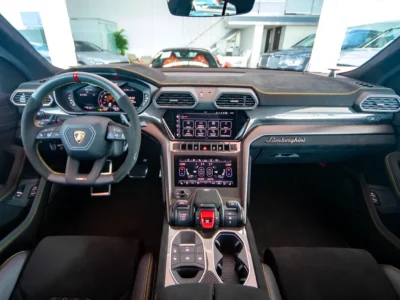 2024 Lamborghini Urus Performante V8 Twin Turbo Petrol Engine 4.0 Litres Green Black SUV