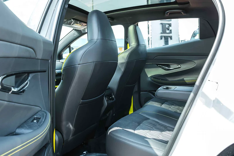 2025 CHANGAN UNI-T 1.5L 4 Cylinders Turbo Petrol Engine Grey Black SUV