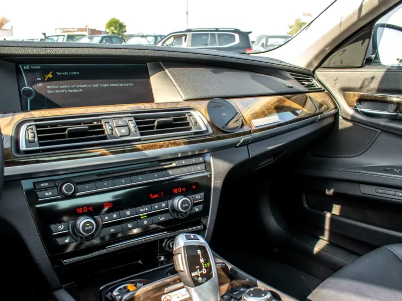 2012 BMW 7-Series 750Li 4.4 Litres 8 Cylinders Hybrid Engine White Black Sedan