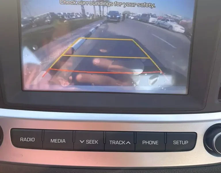 2023 Hyundai Accent GL 4 Cylinders Petrol Engine White Grey Sedan GCC Specs