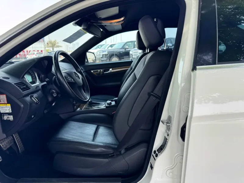 2008 Mercedes-Benz C-Class C250 6 Cylinders Engine White Black Sedan Neat & Clean Car