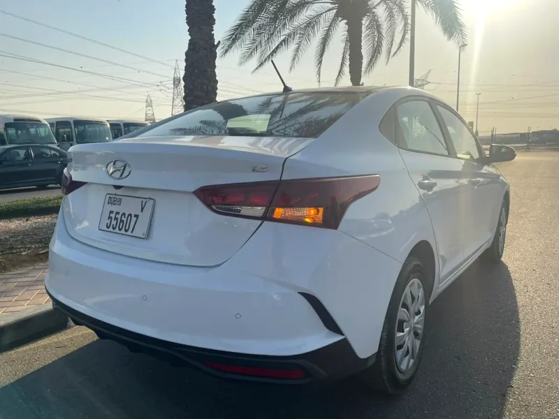2023 Hyundai Accent GL 4 Cylinders Petrol Engine White Grey Sedan GCC Specs