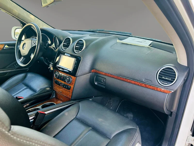 2008 Mercedes-Benz GL-Class GL 450 4matic 8 Cylinders Petrol Engine White Black SUV