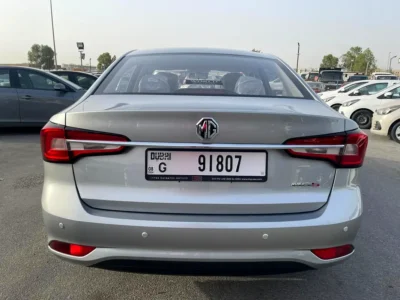 2024 MG MG5 Standard 4 Cylinders Petrol Engine Silver Grey Sedan GCC Specs