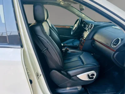 2008 Mercedes-Benz GL-Class GL 450 4matic 8 Cylinders Petrol Engine White Black SUV