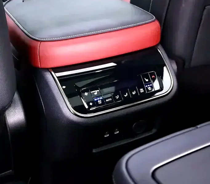 2026 Infiniti QX80 Autograph 6 Cylinders Petrol Engine White Maroon SUV FULLY LOADED