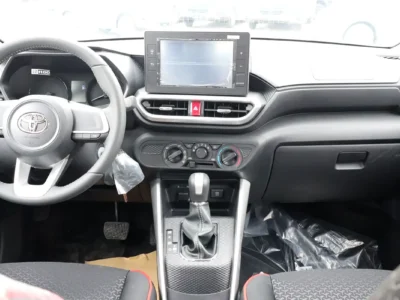 2025 Toyota Raize G 1.0 Litres 4 Cylinders Petrol Engine White Black SUV GCC Specs