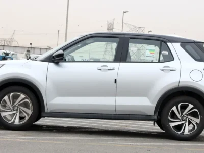 2025 Toyota Raize G 1.0 Litres 4 Cylinders Petrol Engine Silver Black SUV GCC Specs