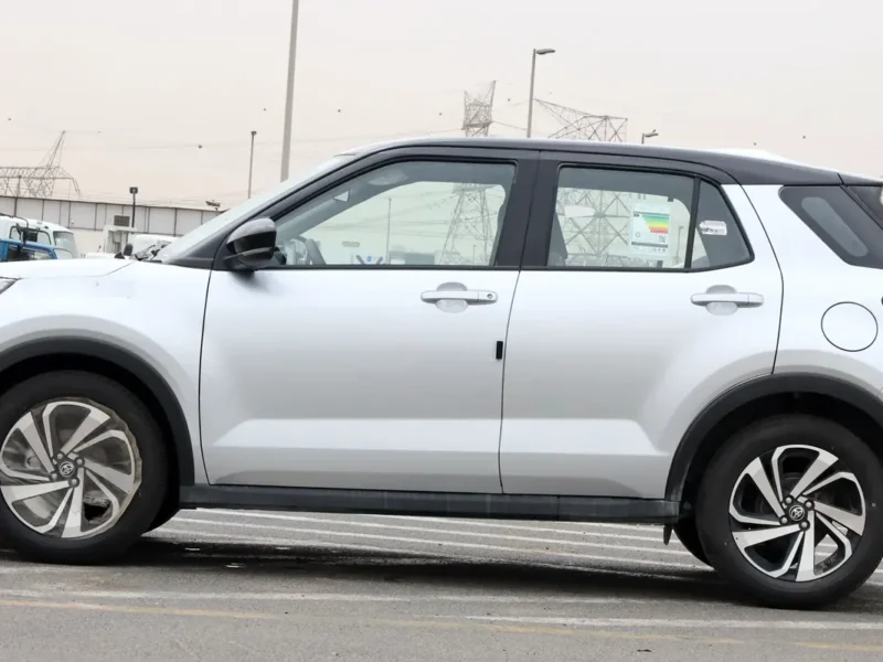 2025 Toyota Raize G 1.0 Litres 4 Cylinders Petrol Engine Silver Black SUV GCC Specs