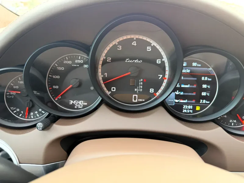 2014 Porsche Cayenne Turbo 4.8L 8 Cylinders Engine Brown Metallic SUV 4.5 GRADE