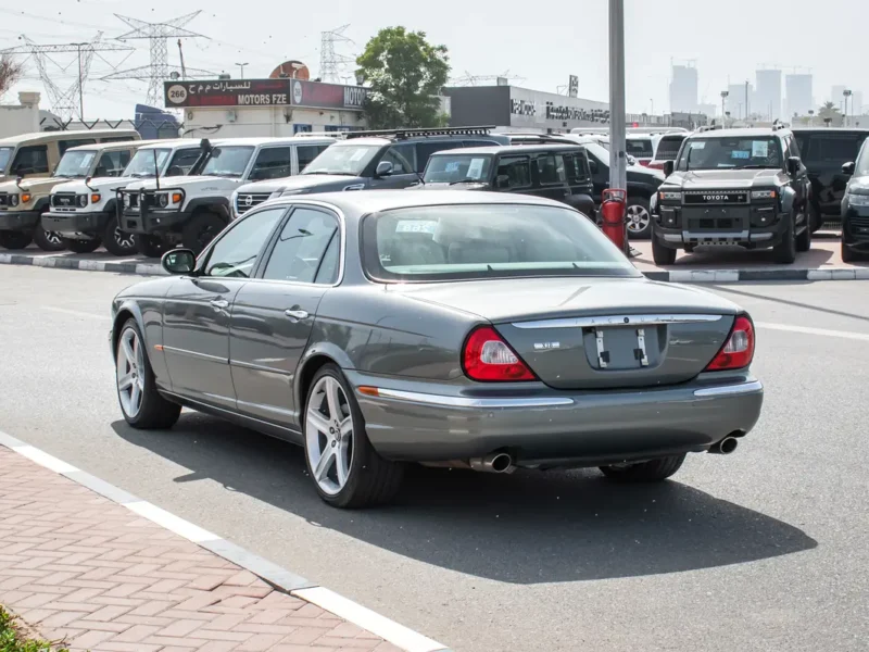 2006 Jaguar XJ 8 8 Cylinders Petrol Engine Grey Beige Sedan Well Maintained and Clean