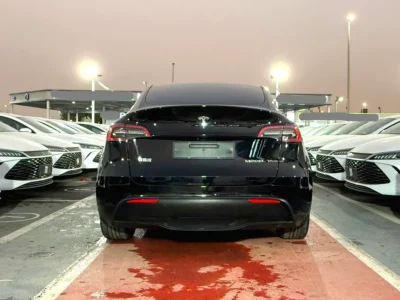 2022 Tesla Model Y Standard Electric Vehicle Black SUV 350 - 450 KM Range