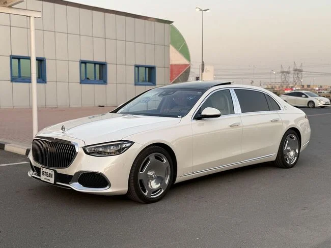 2022 Mercedes-Maybach S 580 4MATIC 4.0L V8 Biturbo with EQ Boost White Sedan
