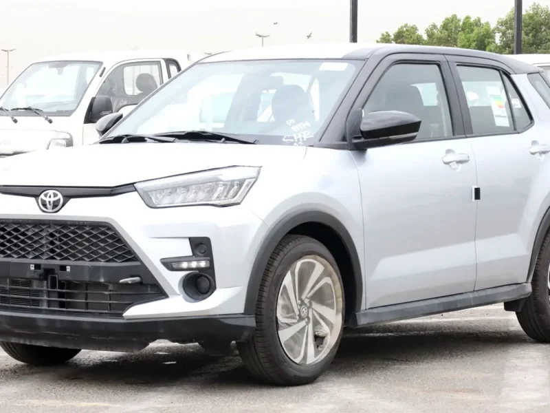 2025 Toyota Raize G 1.0 Litres 4 Cylinders Petrol Engine Silver Black SUV GCC Specs