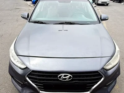 2019 Hyundai Accent GL 4 Cylinders Petrol Engine Grey White Sedan GCC Specs